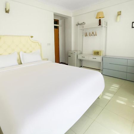 Rasdhoo Panda Holiday 中国酒店 中国餐厅 Vx Gsundindi מראה חיצוני תמונה